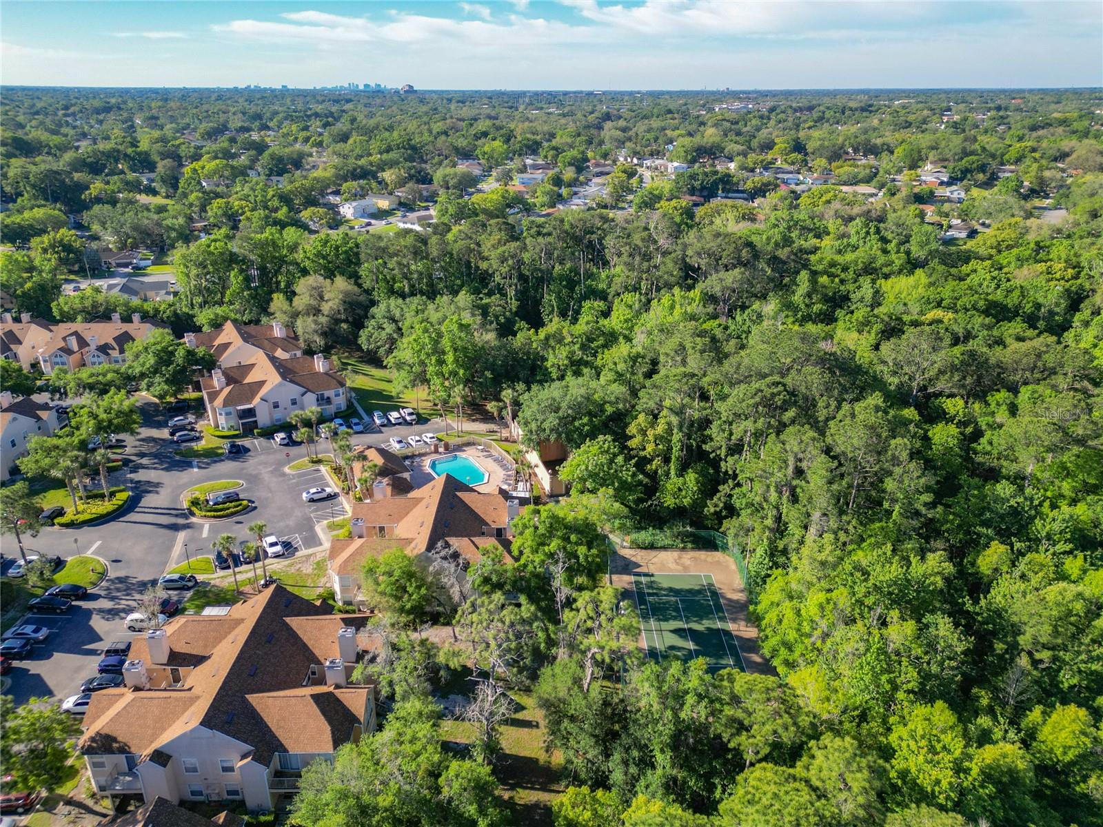 Image 52 of 53 For 665 Youngstown Parkway 262