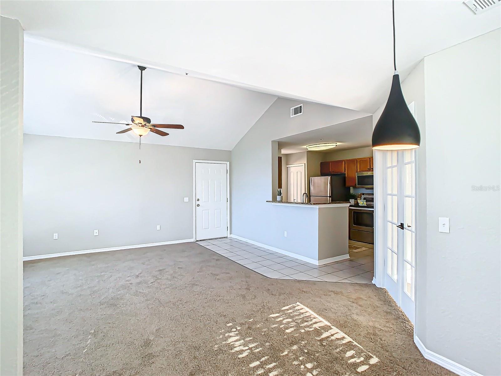 Image 9 of 53 For 665 Youngstown Parkway 262