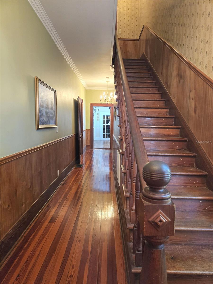 Image 15 of 82 For 720 3rd Street