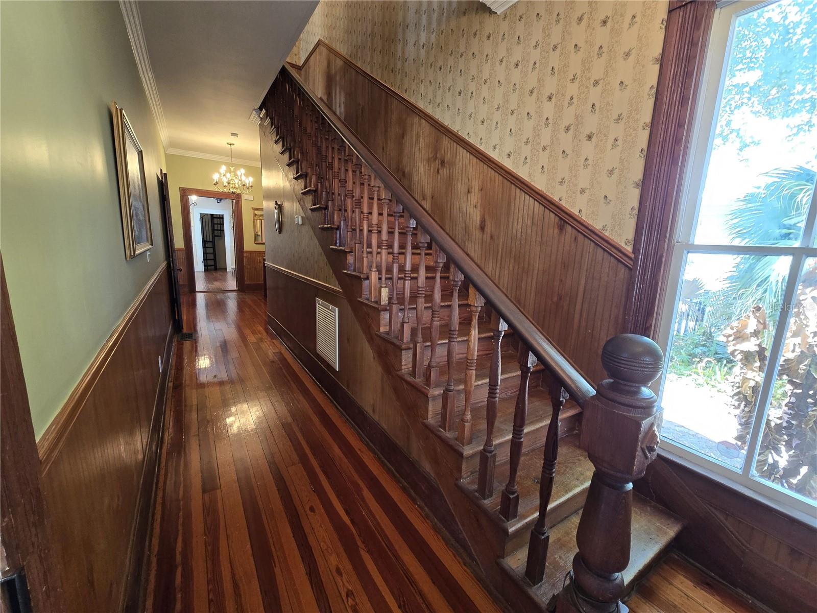 Image 16 of 82 For 720 3rd Street