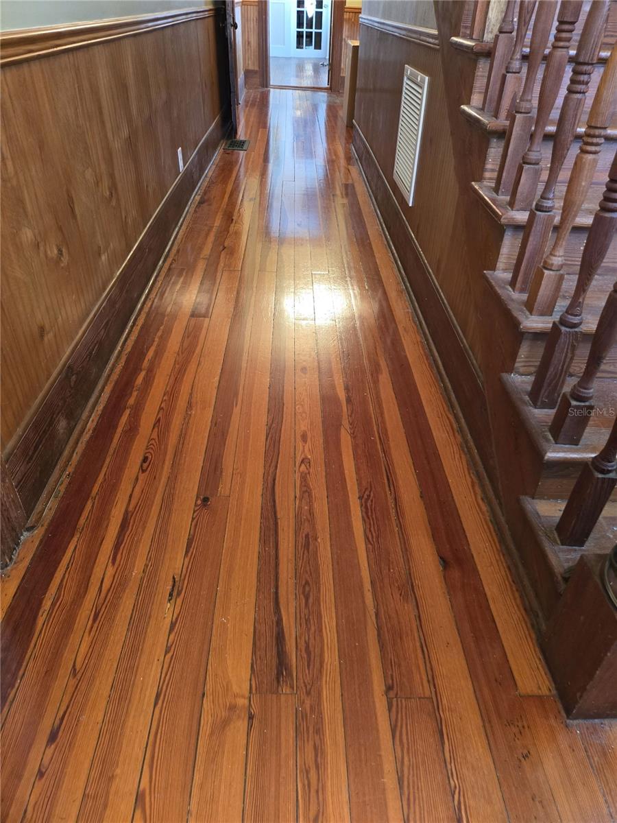 Image 17 of 82 For 720 3rd Street