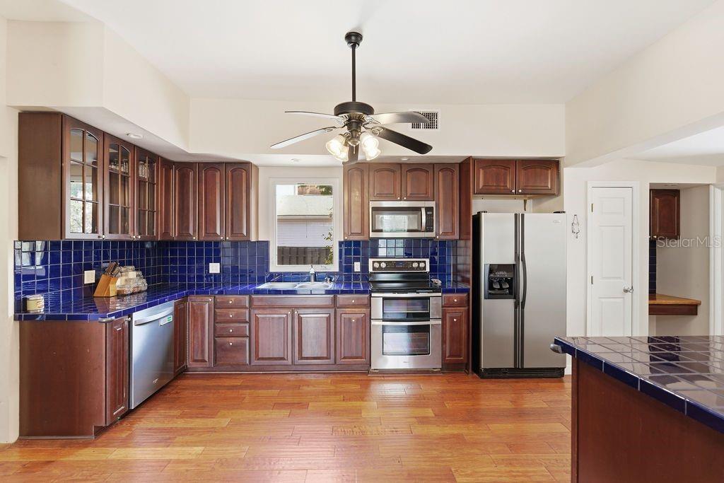 Image 24 of 82 For 720 3rd Street