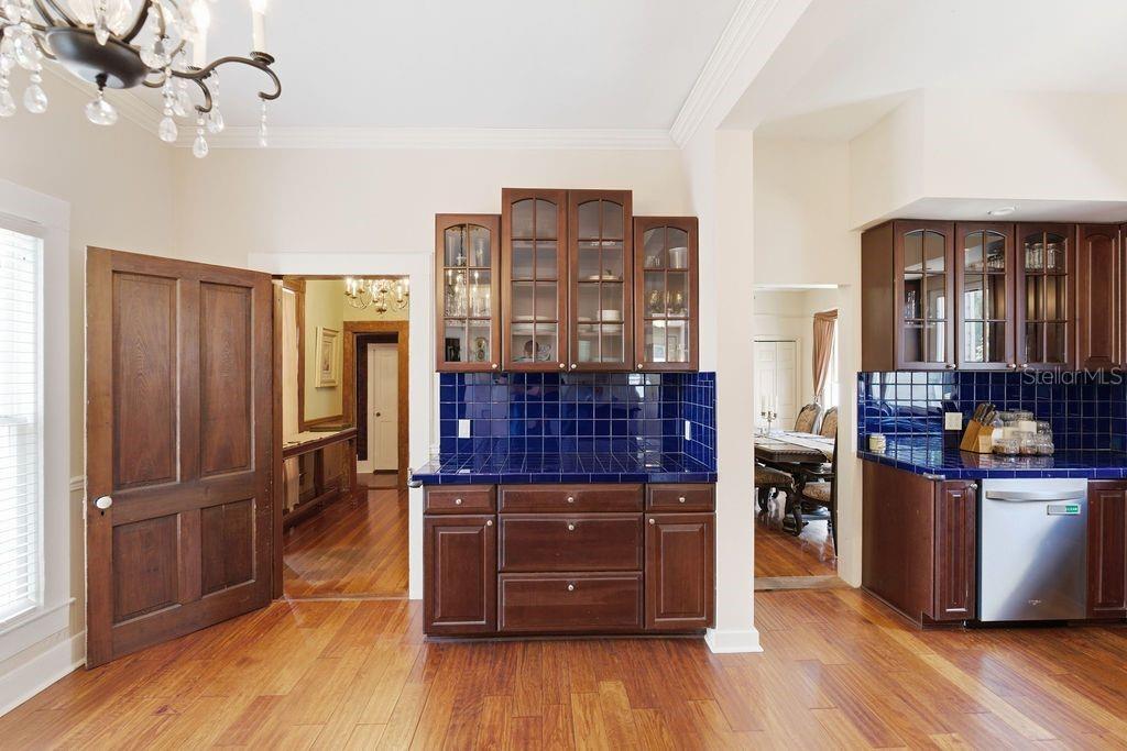 Image 25 of 82 For 720 3rd Street