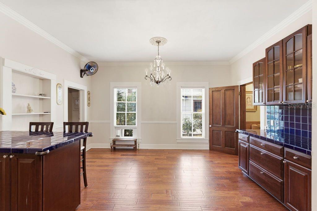 Image 29 of 82 For 720 3rd Street