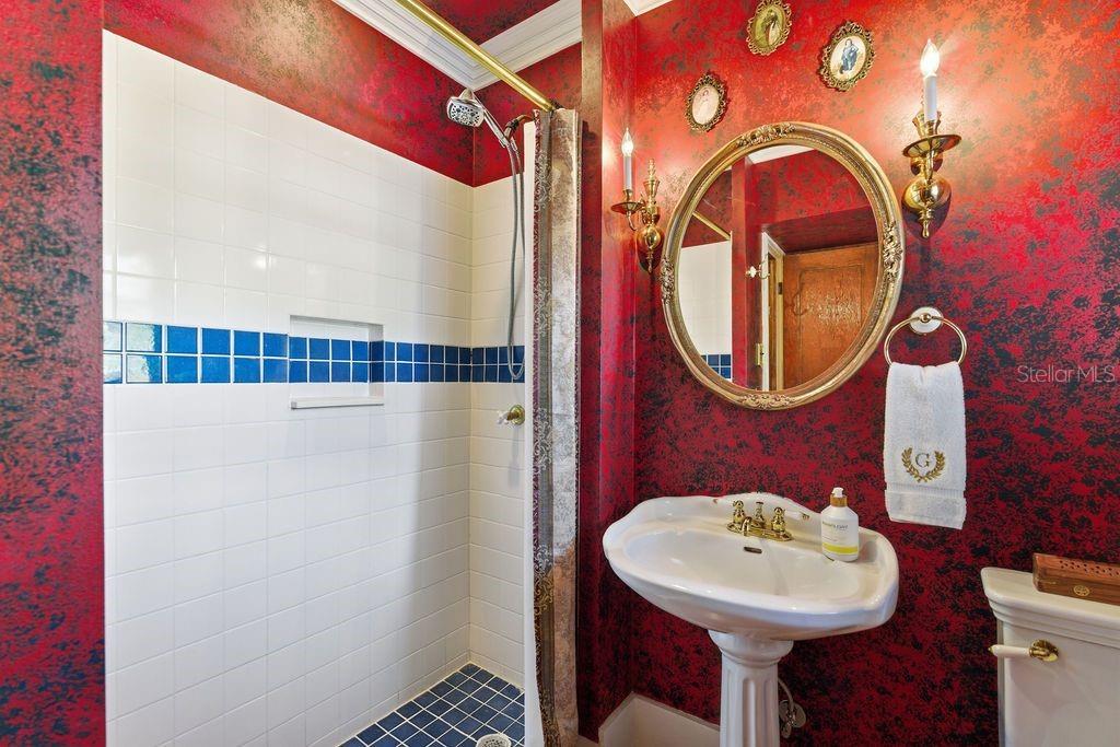 Image 32 of 82 For 720 3rd Street