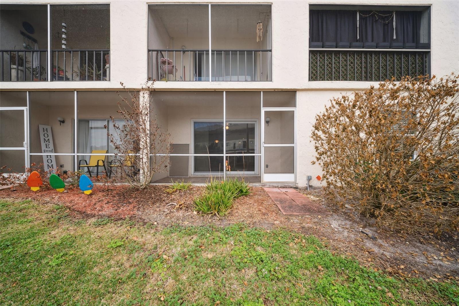 Image 20 of 21 For 404 Orlando Avenue 1b