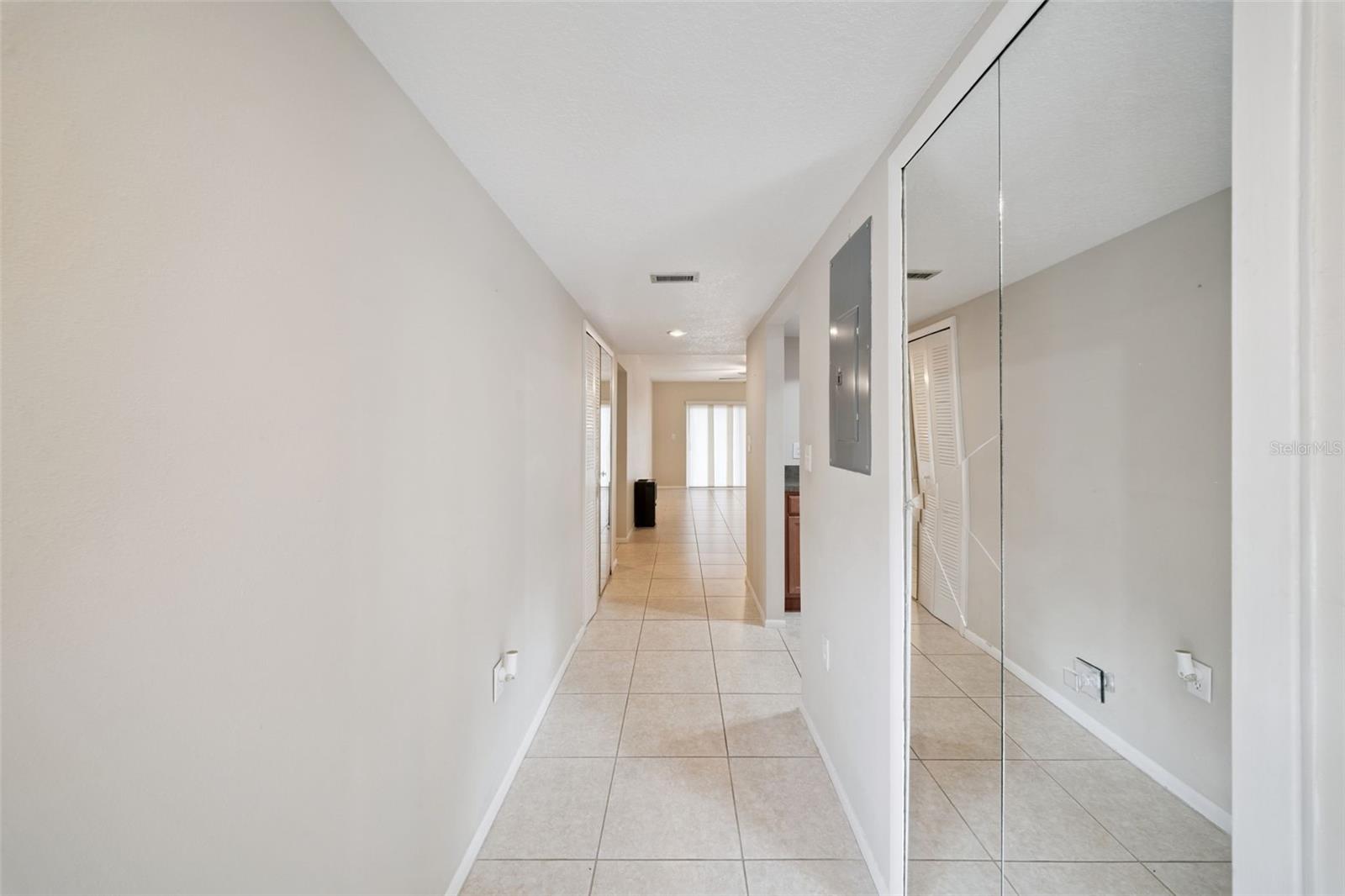 Image 5 of 21 For 404 Orlando Avenue 1b