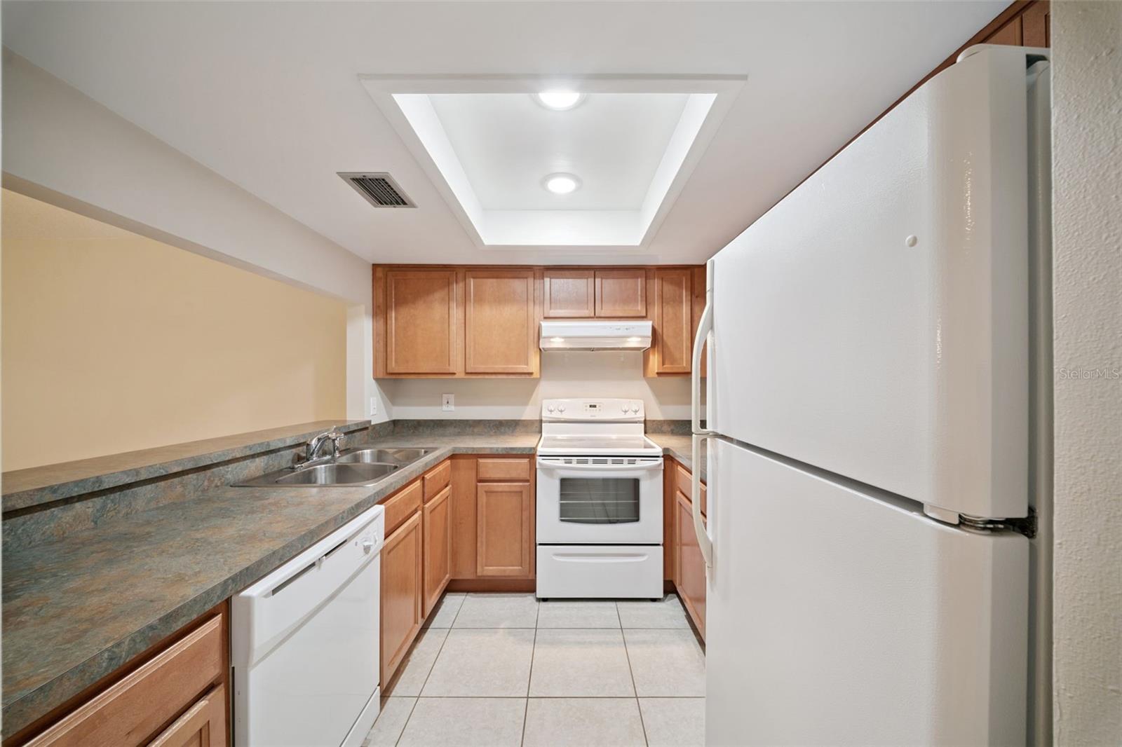 Image 9 of 21 For 404 Orlando Avenue 1b