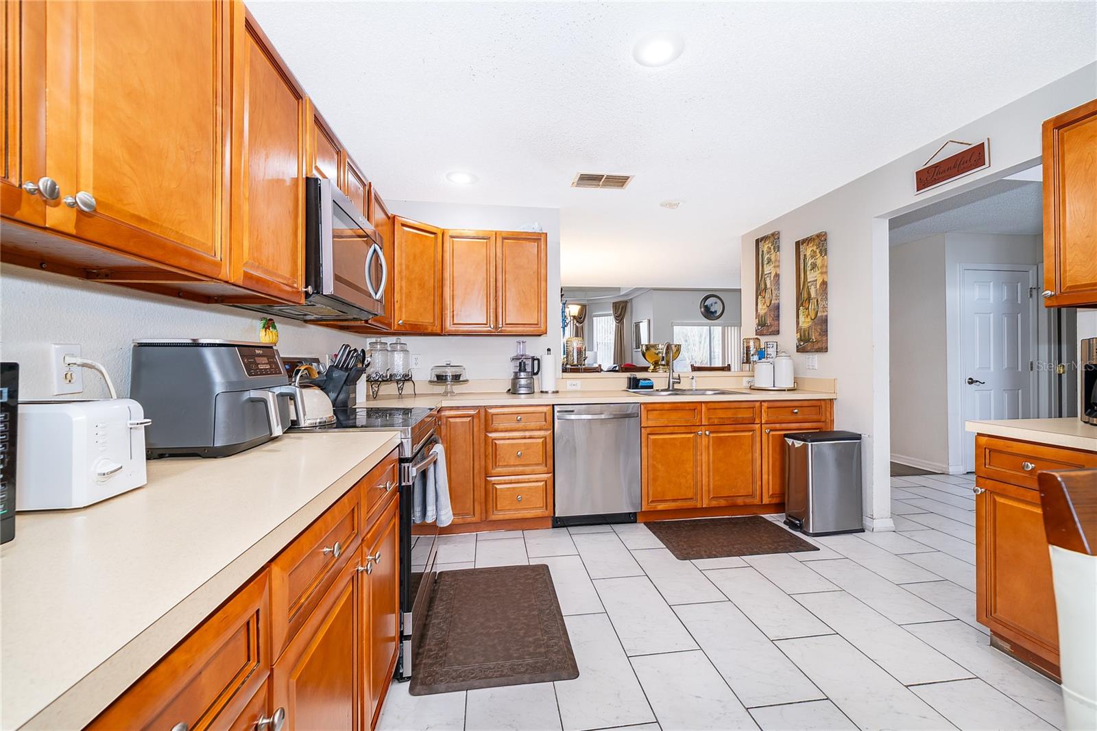 Image 17 of 33 For 2772 River Ridge Drive