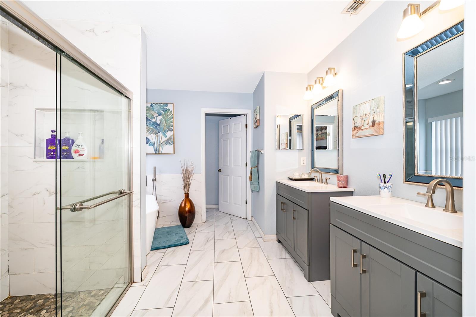 Image 20 of 33 For 2772 River Ridge Drive