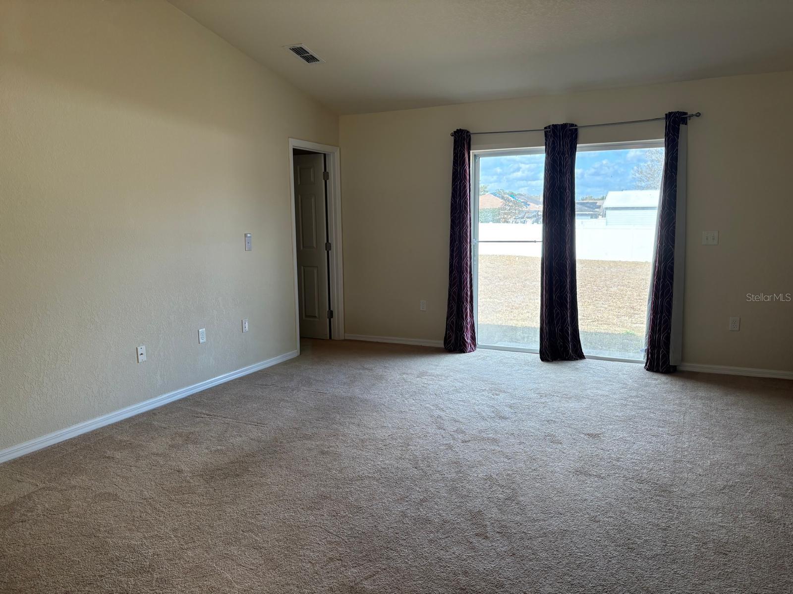 Image 12 of 17 For 1040 Merrimack Boulevard