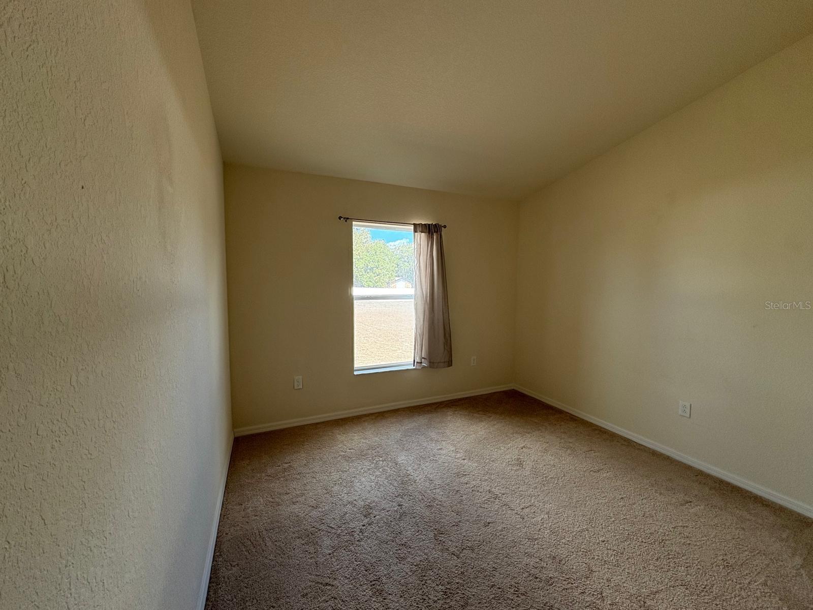 Image 13 of 17 For 1040 Merrimack Boulevard