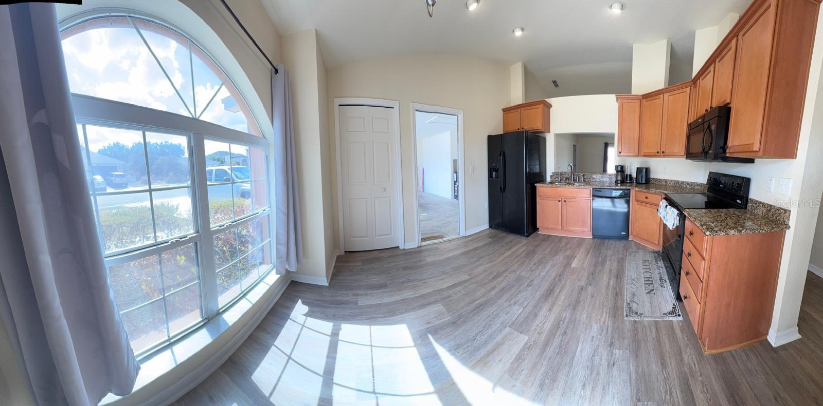 Image 6 of 17 For 1040 Merrimack Boulevard