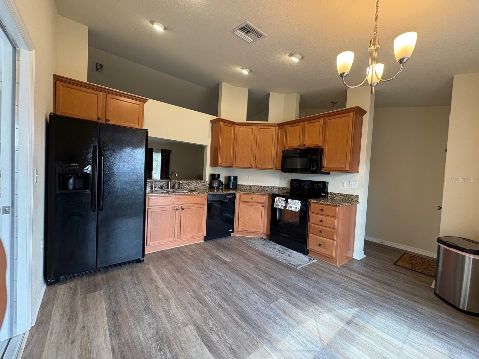 Image 7 of 17 For 1040 Merrimack Boulevard