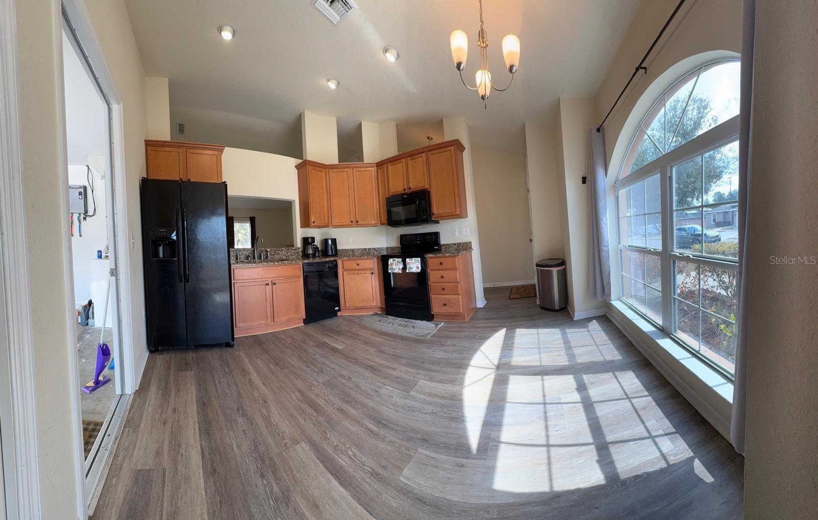 Image 8 of 17 For 1040 Merrimack Boulevard