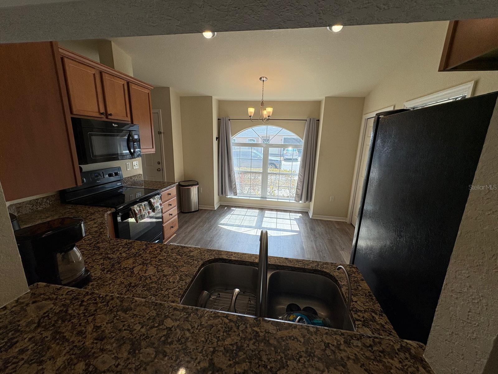 Image 9 of 17 For 1040 Merrimack Boulevard