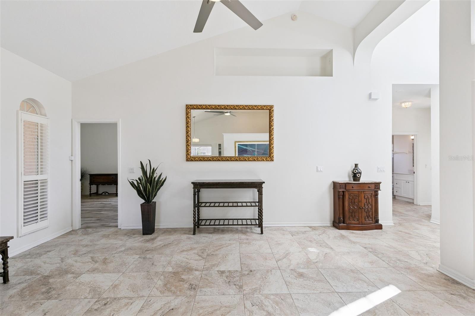 Image 10 of 42 For 1004 Megan Lynn Court