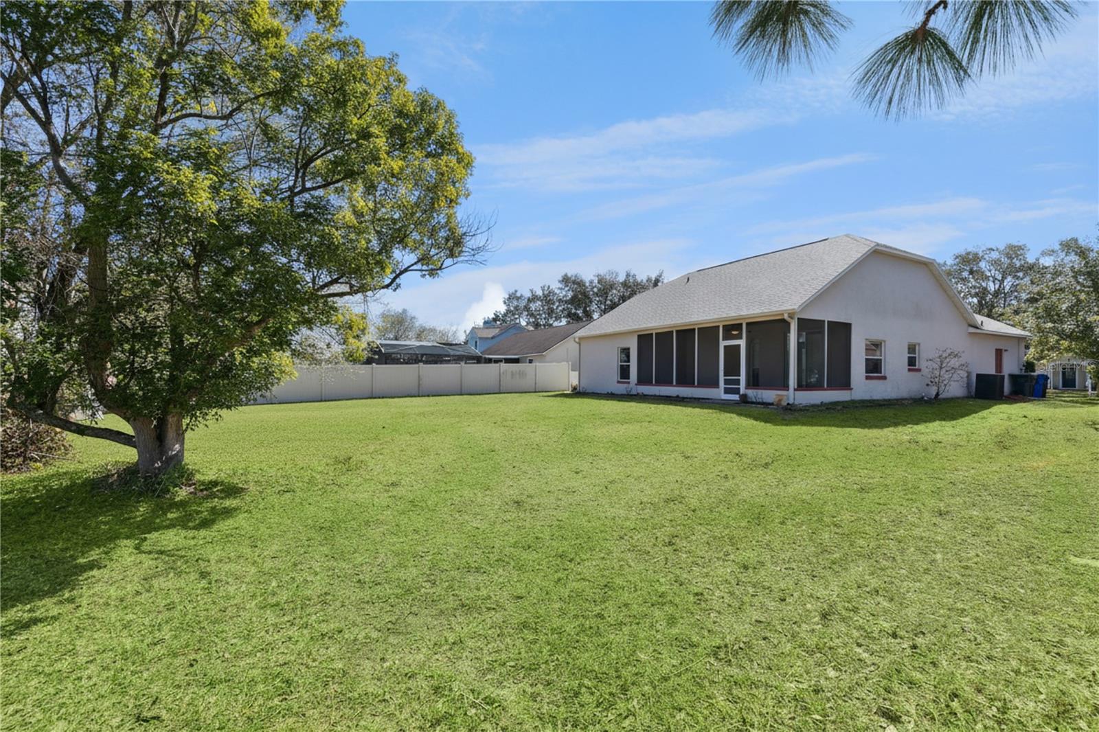 Image 32 of 42 For 1004 Megan Lynn Court