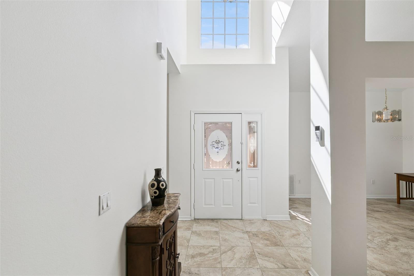 Image 5 of 42 For 1004 Megan Lynn Court