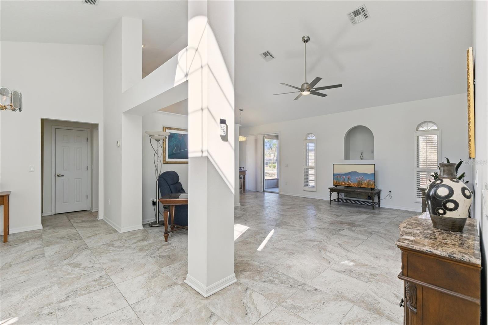 Image 8 of 42 For 1004 Megan Lynn Court