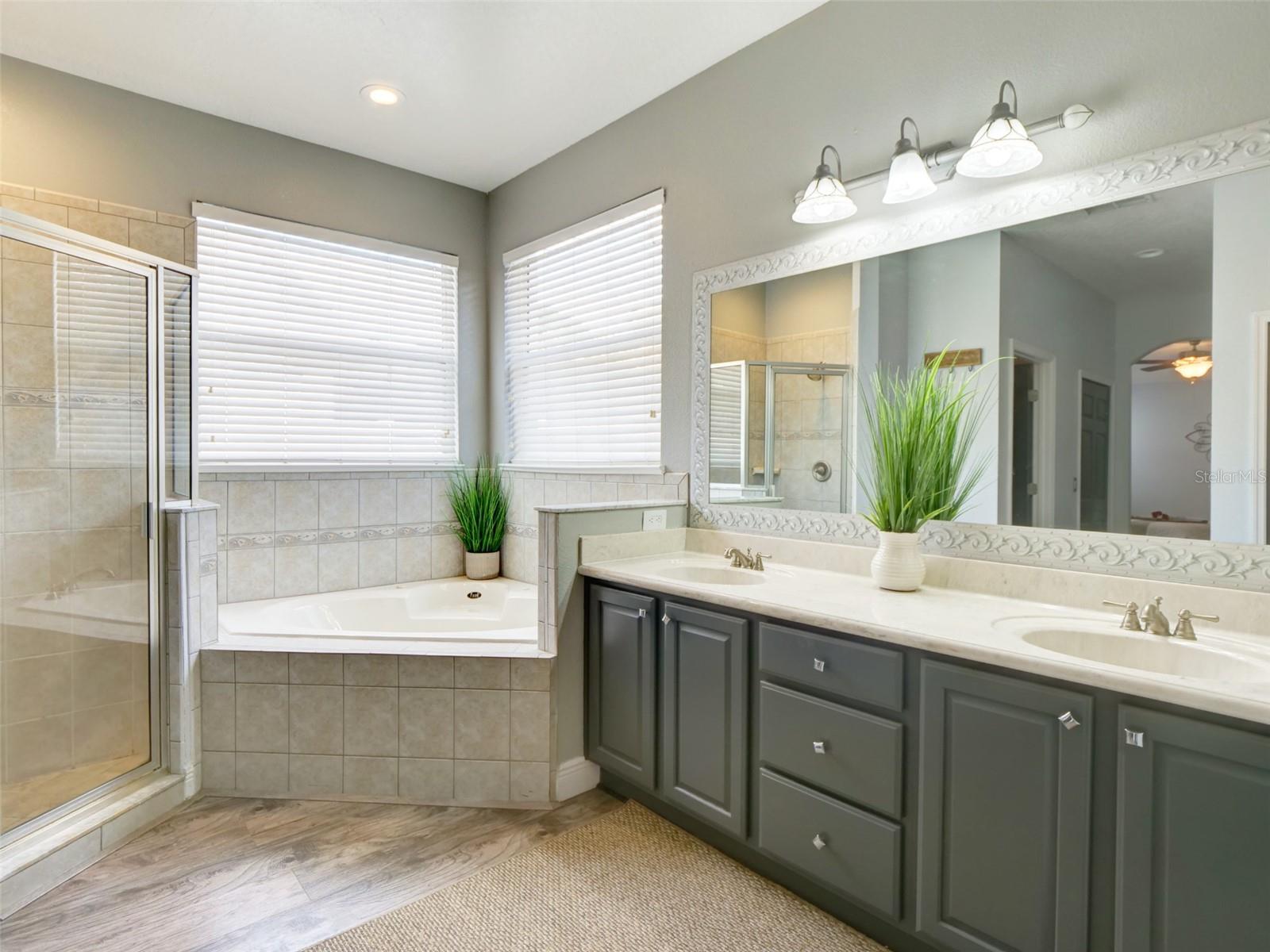 Image 21 of 54 For 1450 Merion Drive