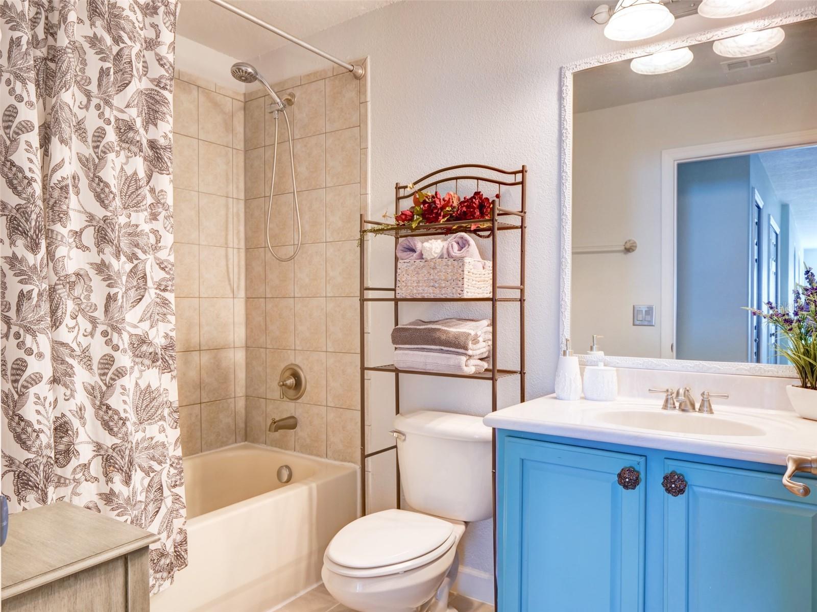 Image 26 of 54 For 1450 Merion Drive