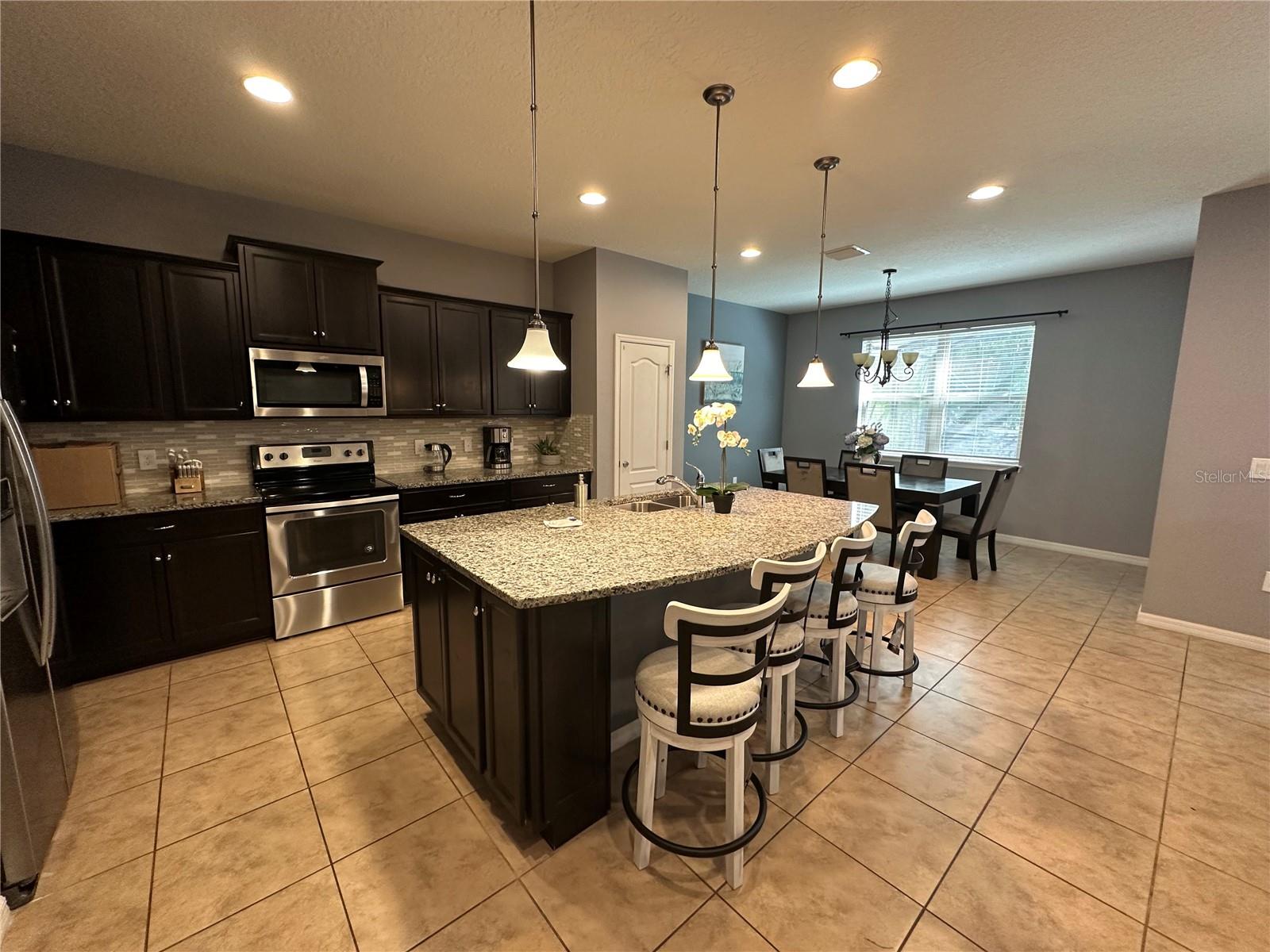 Image 4 of 20 For 1869 Nice Court