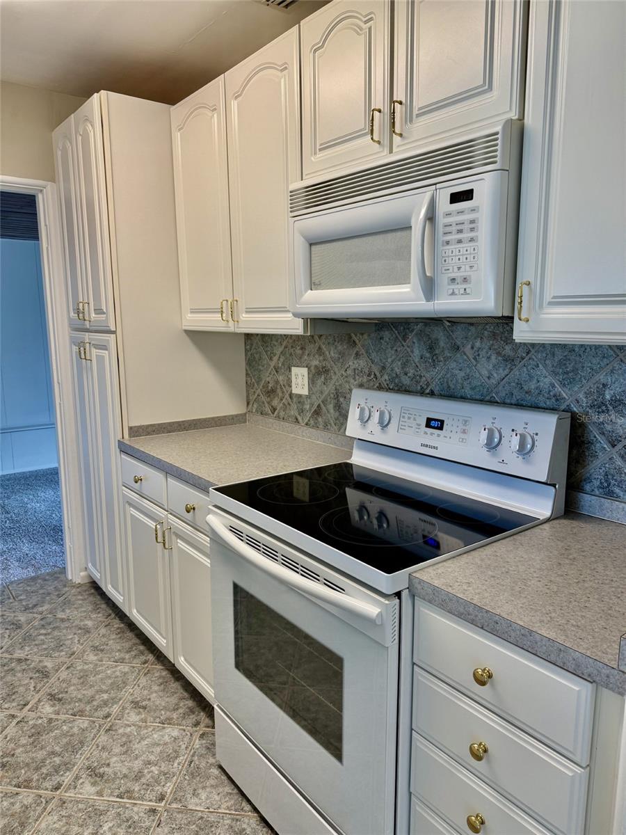 Image 17 of 28 For 630 Forsyth Road