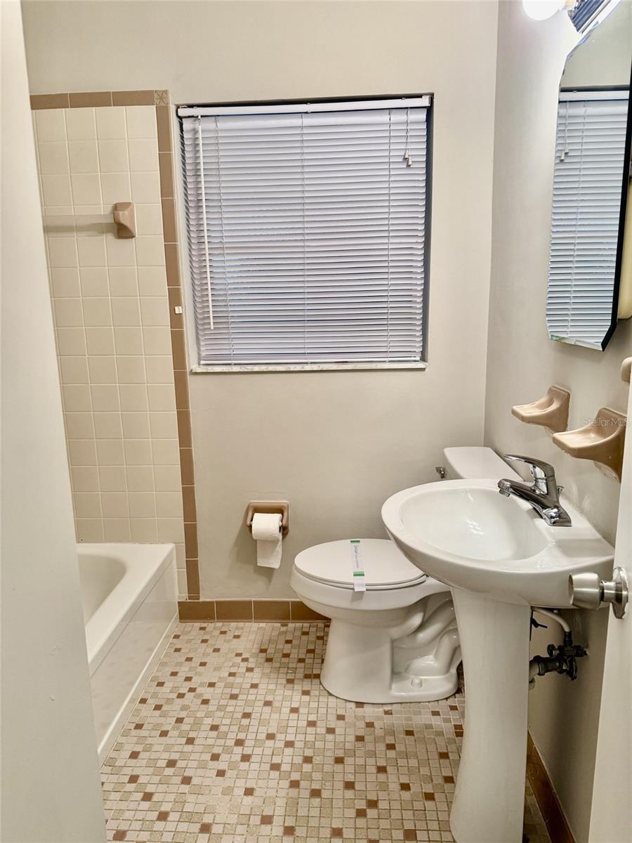 Image 22 of 28 For 630 Forsyth Road