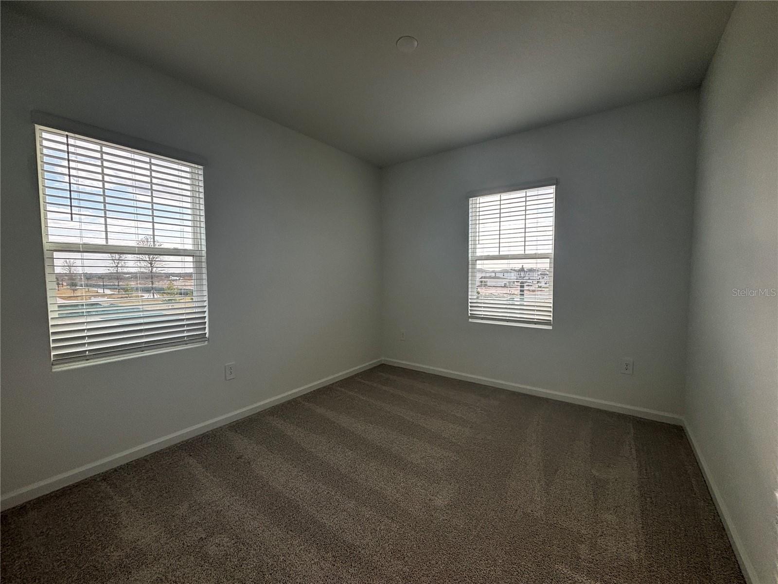 Image 10 of 25 For 7370 Summer Ivy Alley