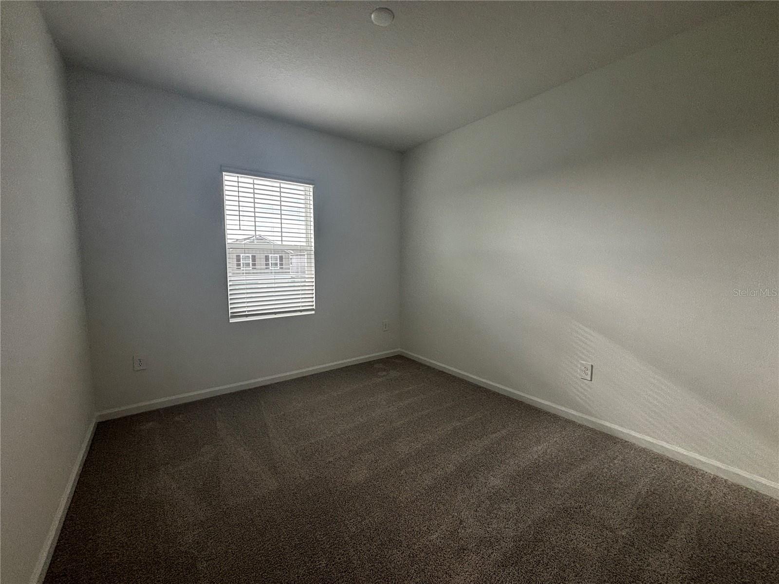 Image 12 of 25 For 7370 Summer Ivy Alley