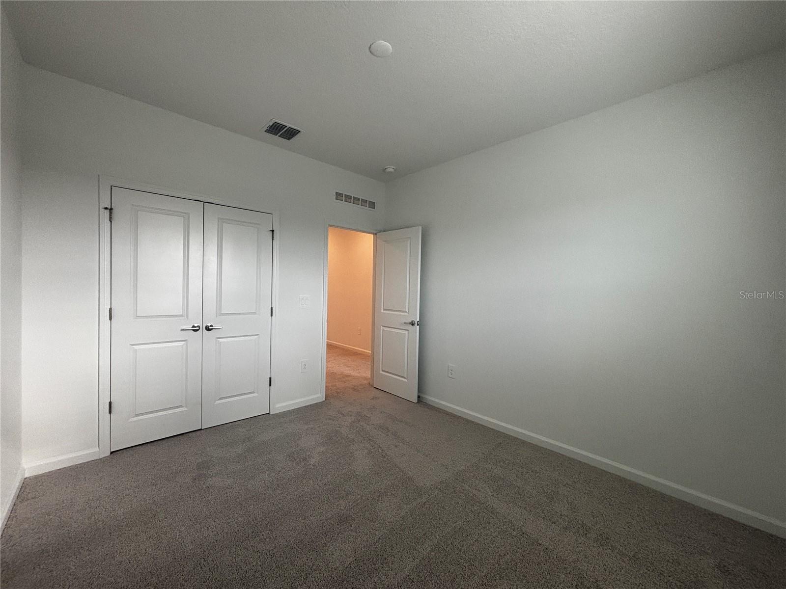 Image 13 of 25 For 7370 Summer Ivy Alley