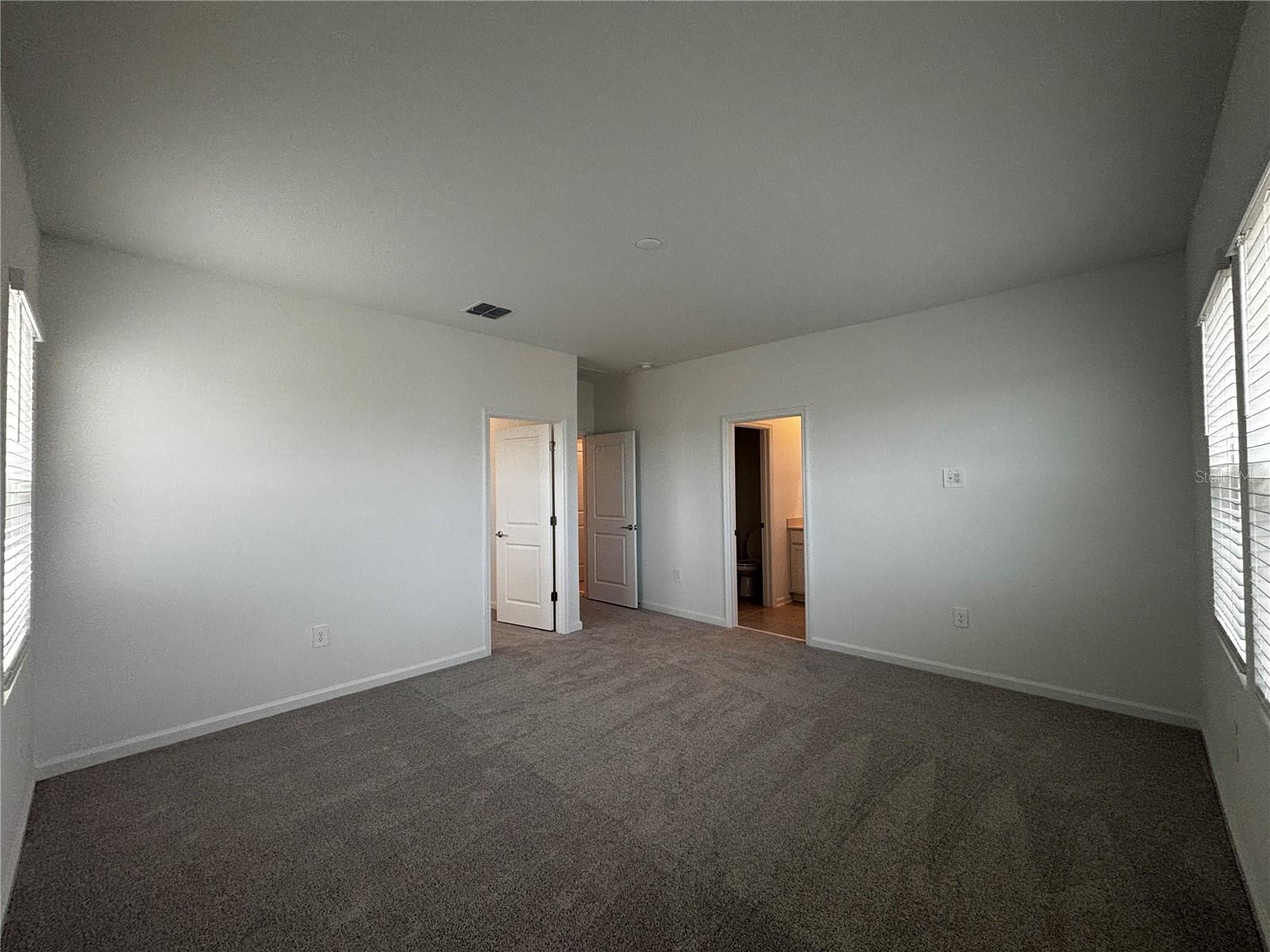 Image 18 of 25 For 7370 Summer Ivy Alley