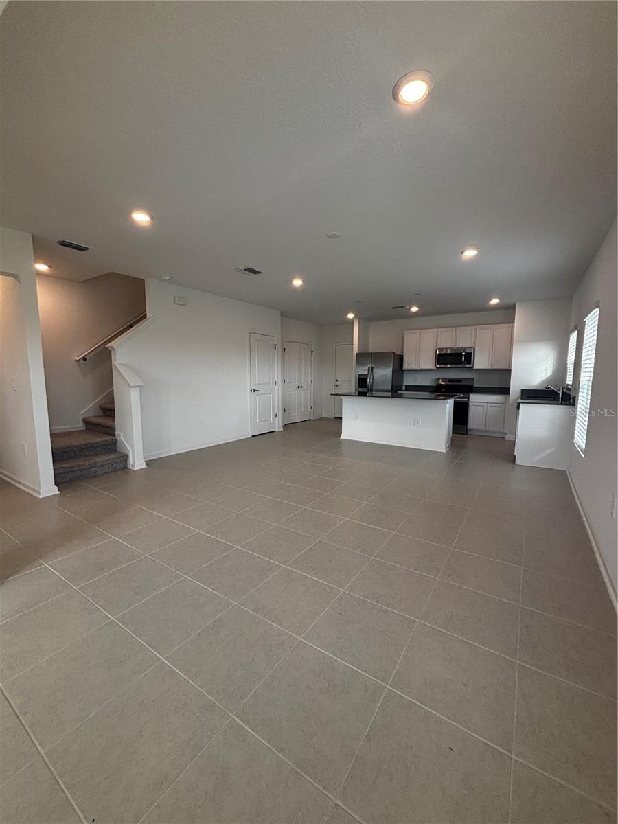 Image 4 of 25 For 7370 Summer Ivy Alley