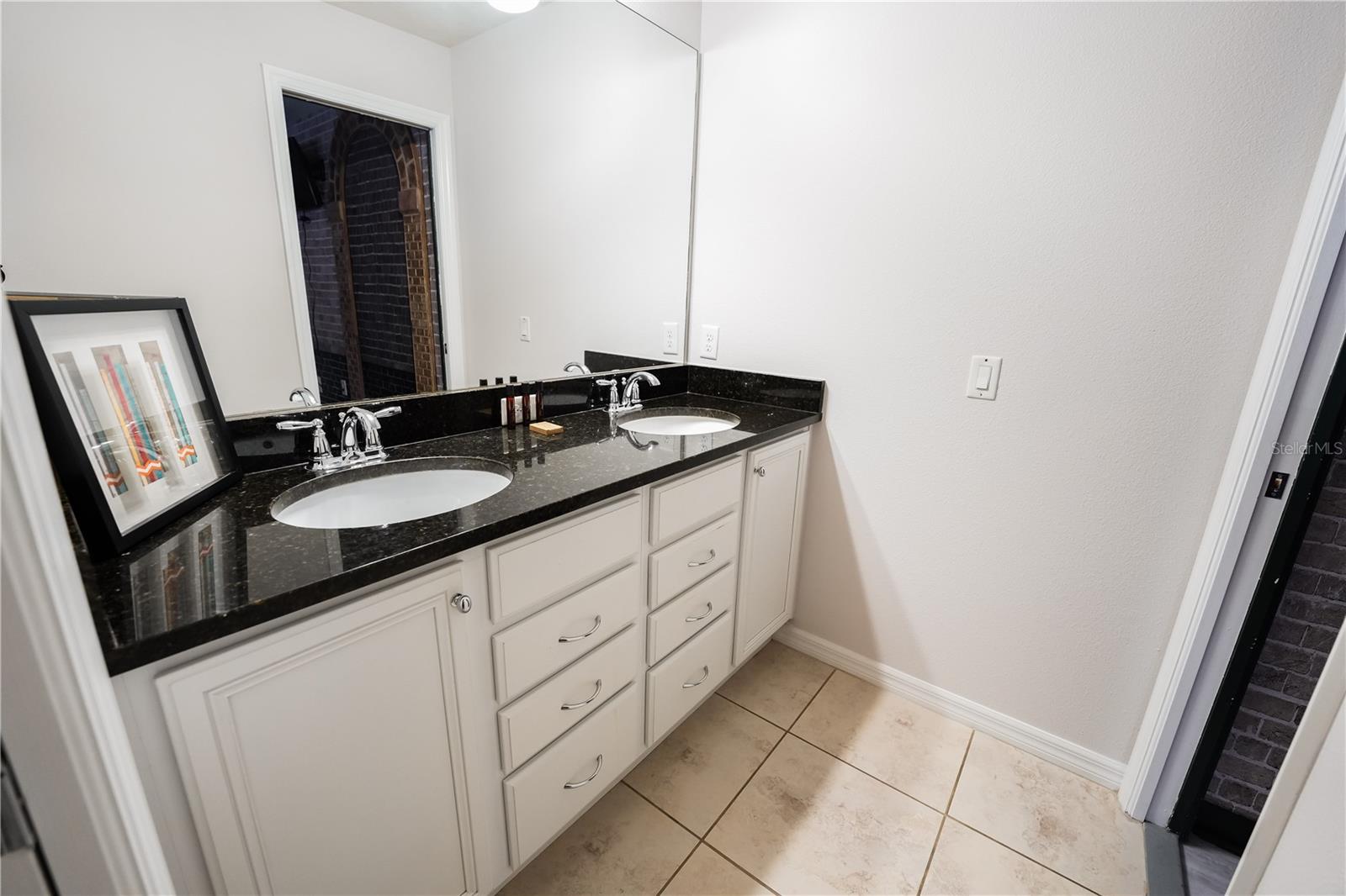 Image 21 of 56 For 1885 Gobi Drive