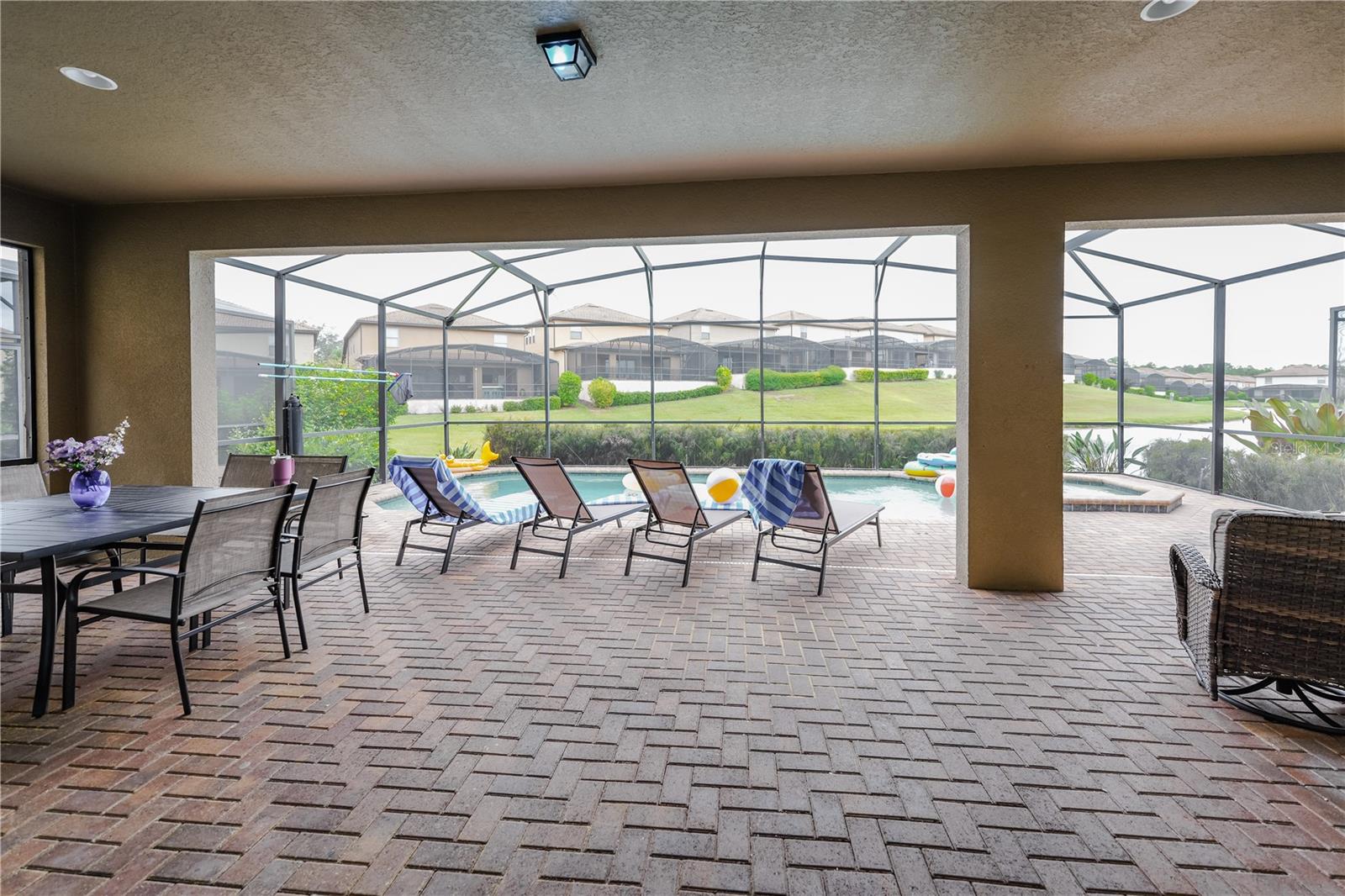 Image 32 of 56 For 1885 Gobi Drive