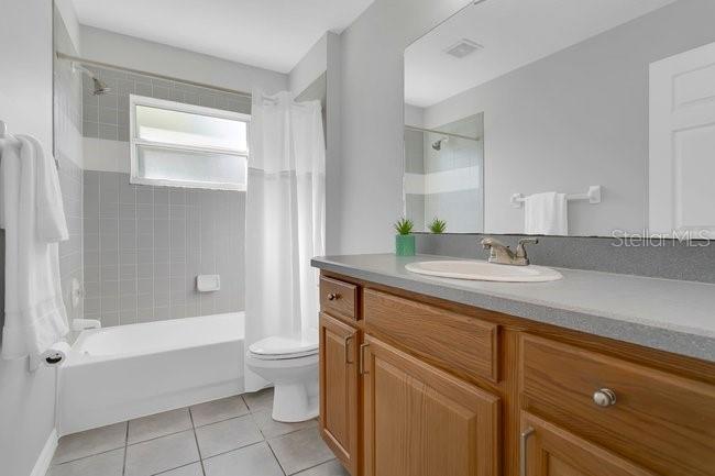 Image 19 of 39 For 33910 Linda Lane