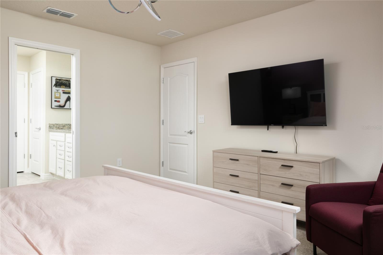 Image 16 of 30 For 7328 Oakmoss Loop