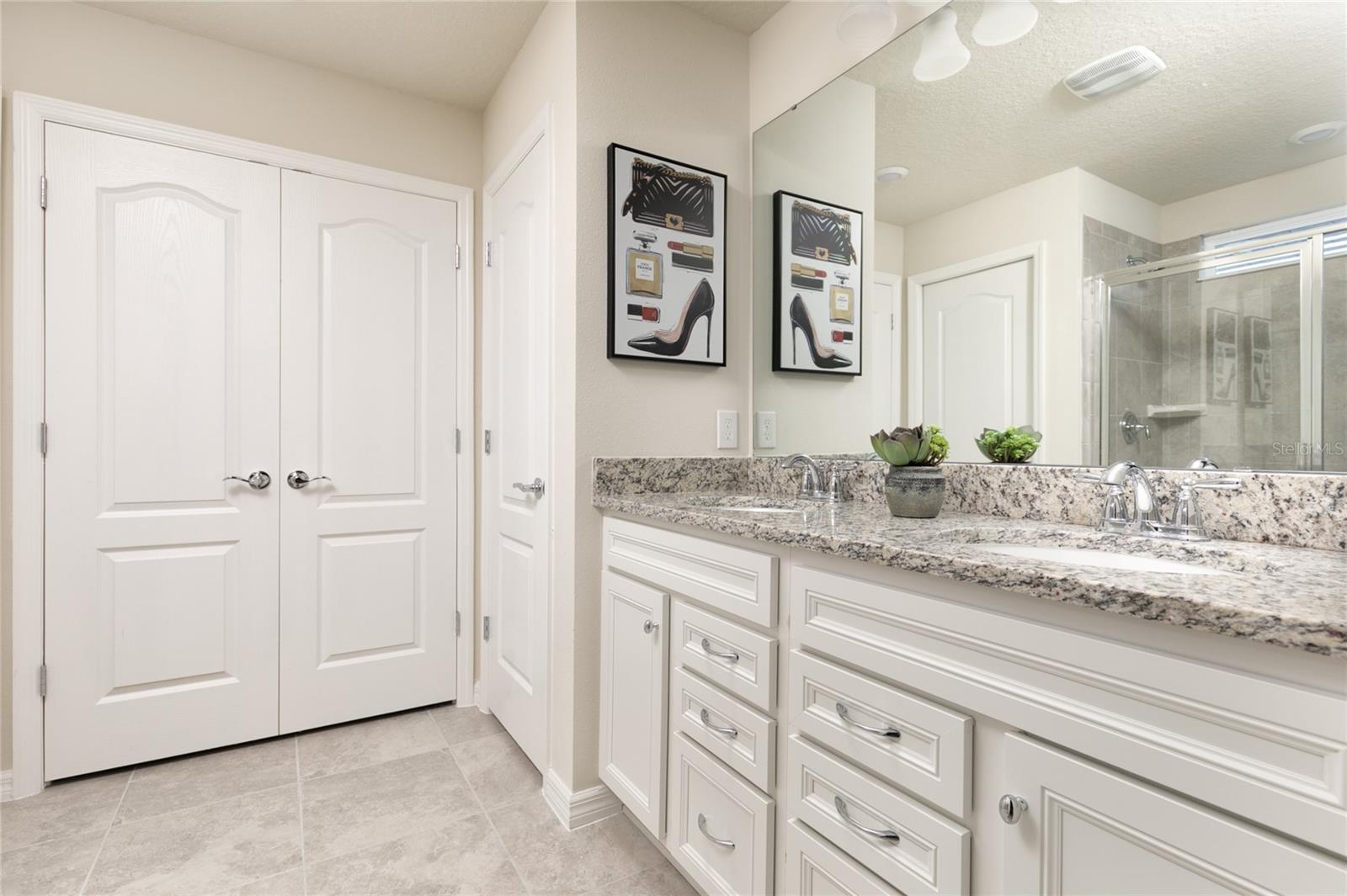 Image 17 of 30 For 7328 Oakmoss Loop