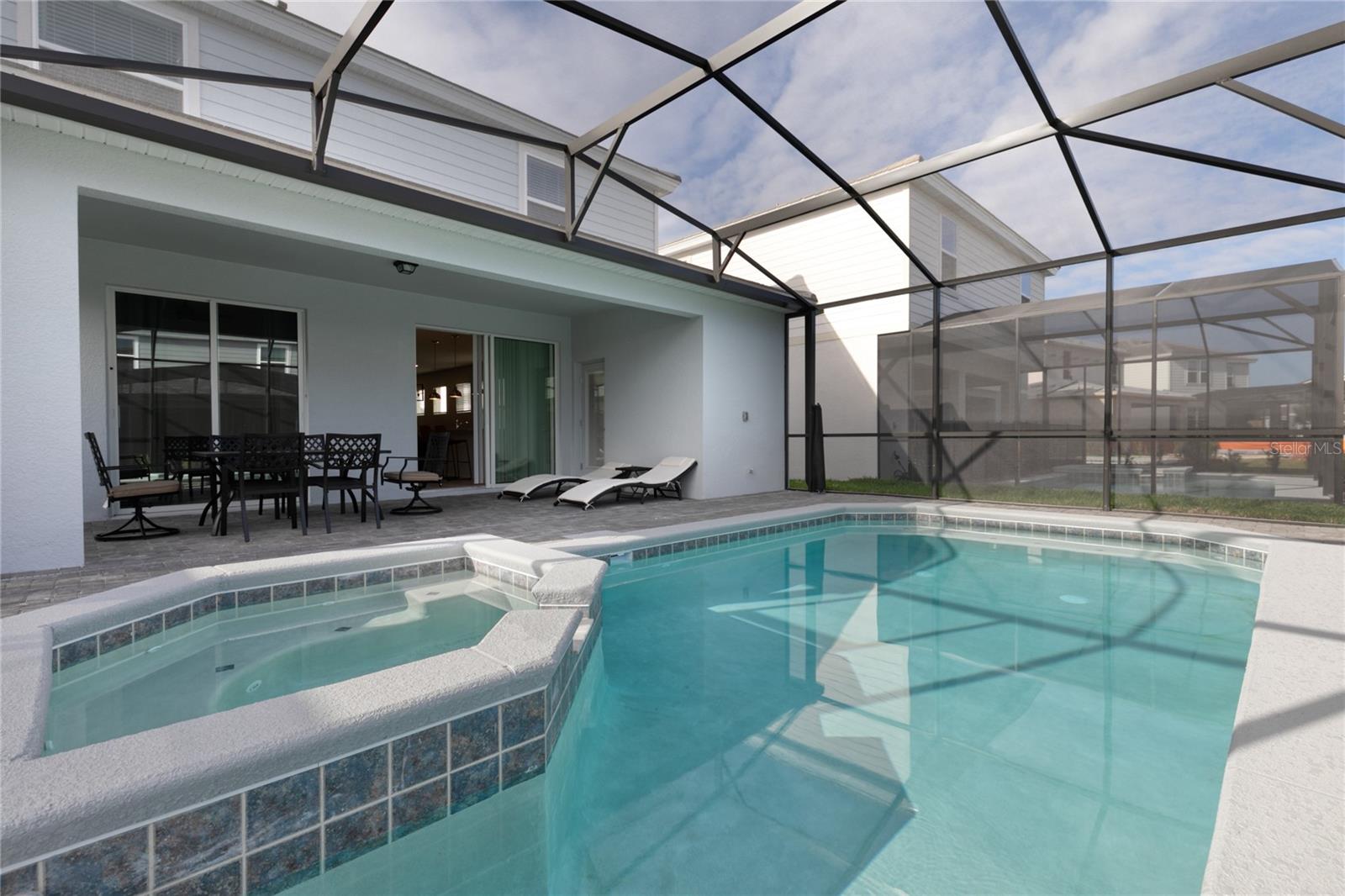 Image 27 of 30 For 7328 Oakmoss Loop