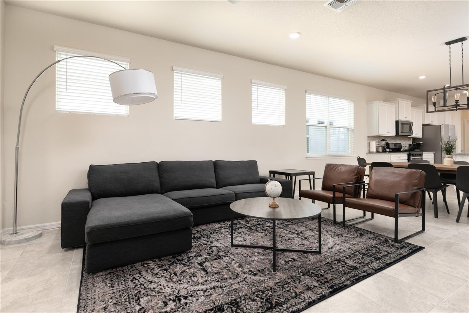 Image 3 of 30 For 7328 Oakmoss Loop