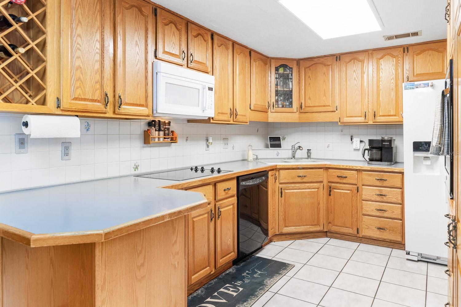 Image 3 of 39 For 452 Meadowood Boulevard