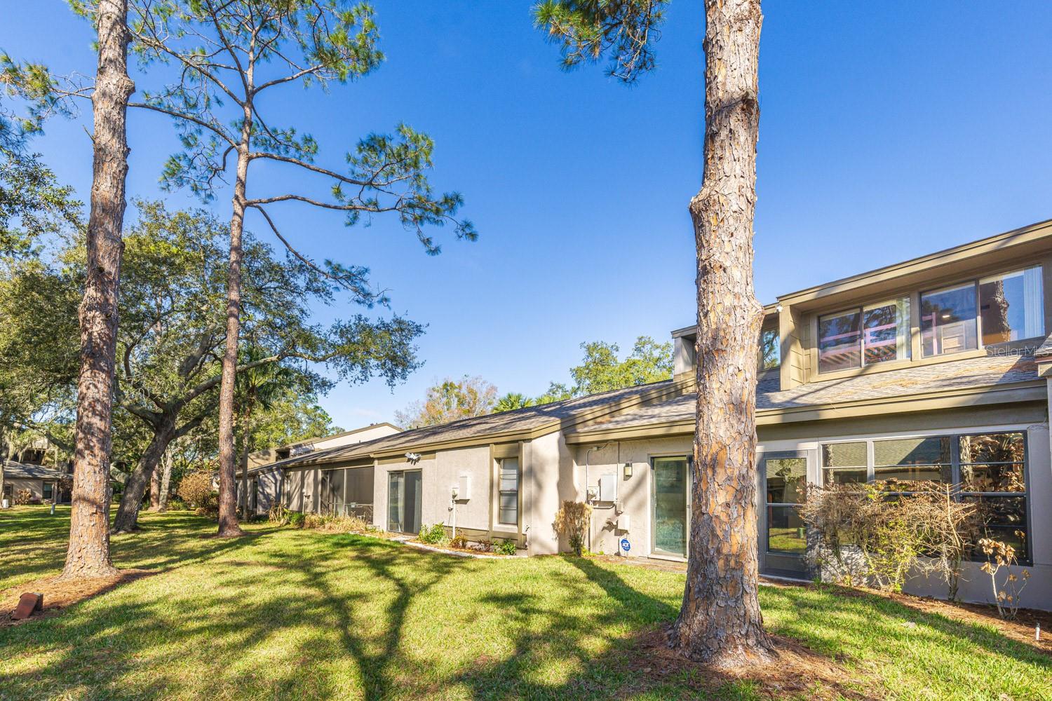 Image 30 of 39 For 452 Meadowood Boulevard