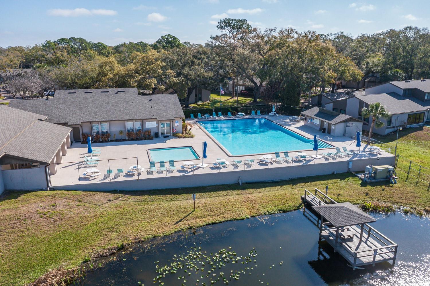 Image 33 of 39 For 452 Meadowood Boulevard