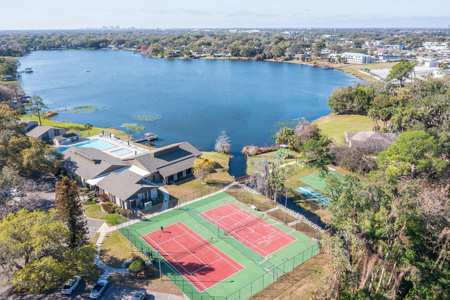 Image 38 of 39 For 452 Meadowood Boulevard