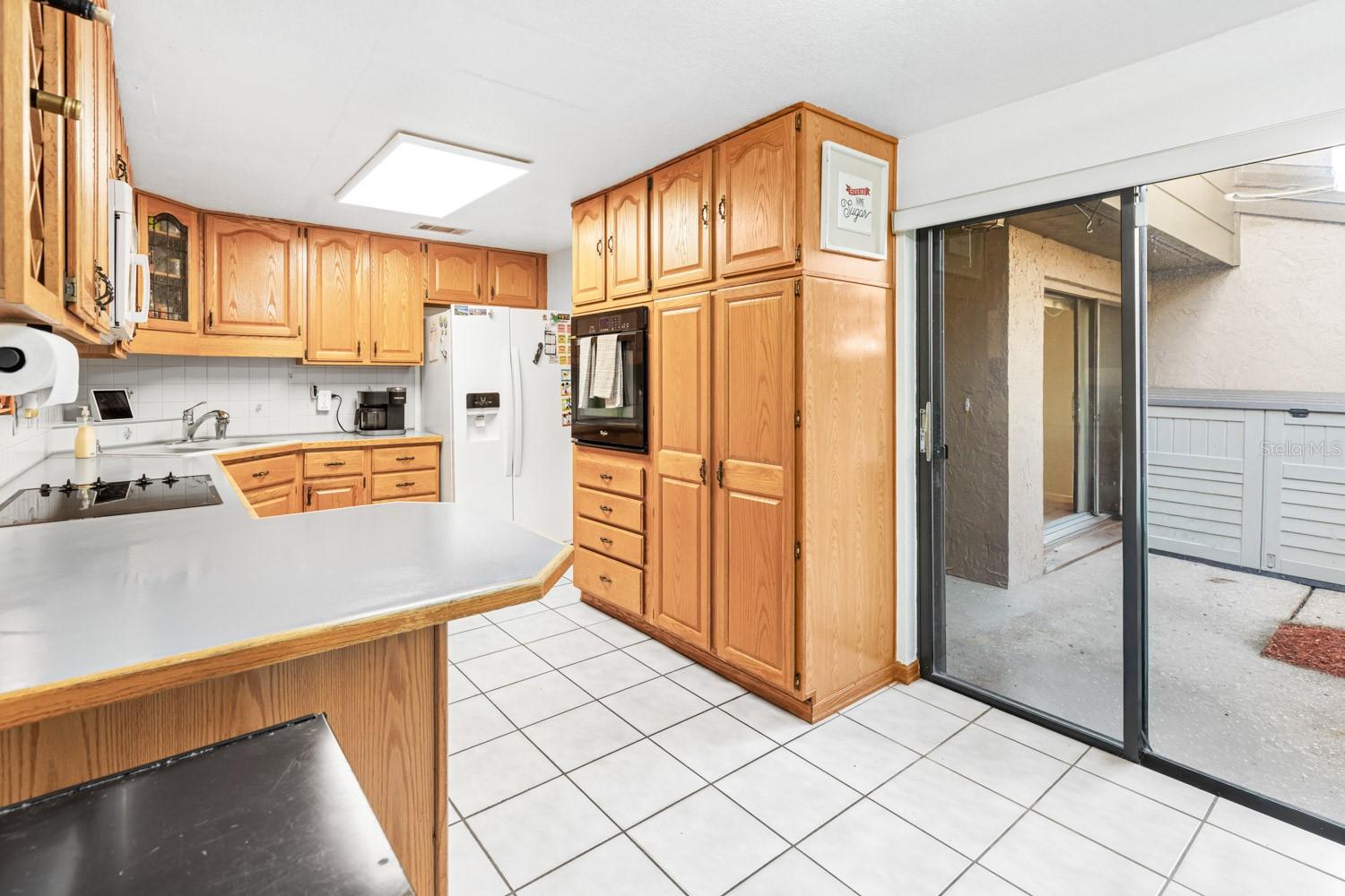 Image 5 of 39 For 452 Meadowood Boulevard