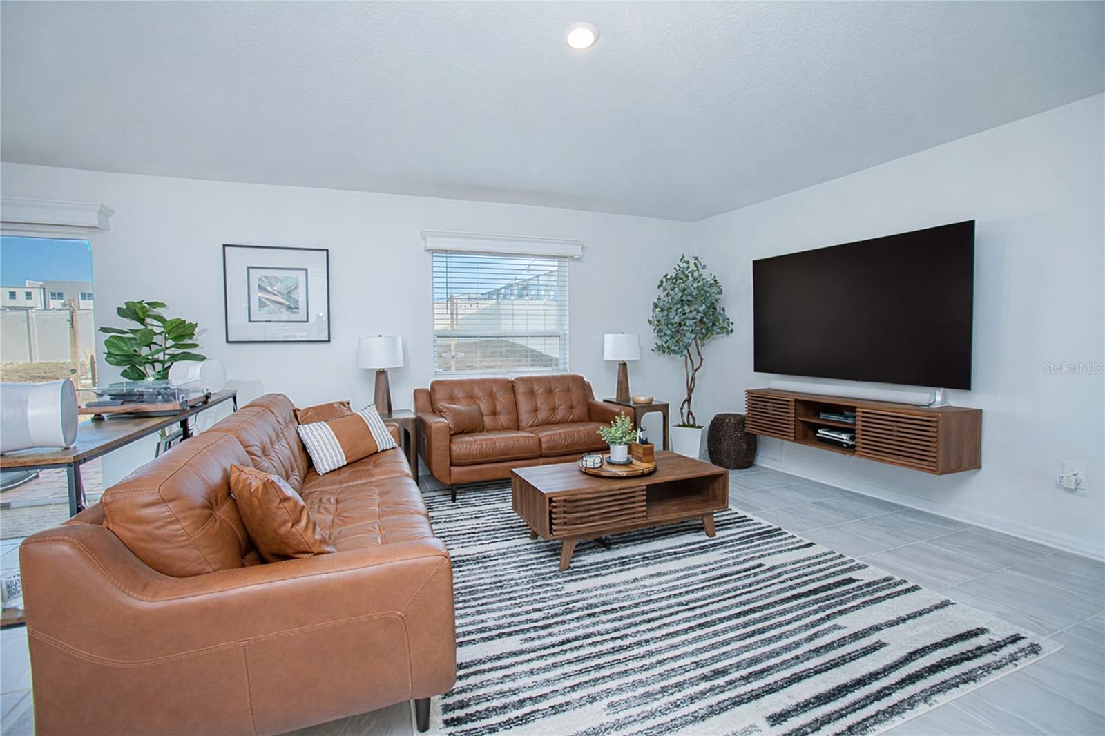 Image 10 of 28 For 1139 Pomelo Street