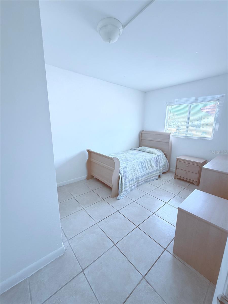 Image 10 of 17 For 738 Ridenhour Circle L