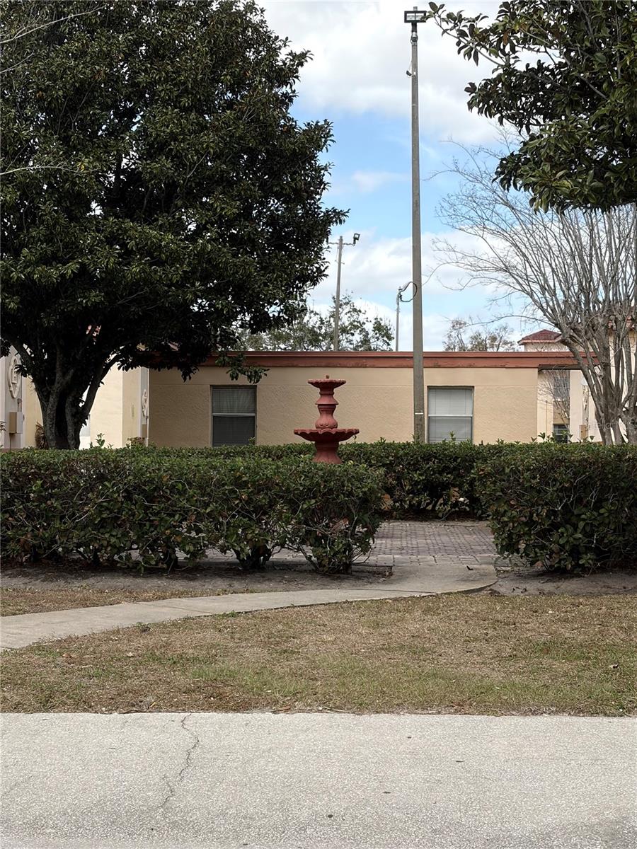 Image 14 of 17 For 738 Ridenhour Circle L