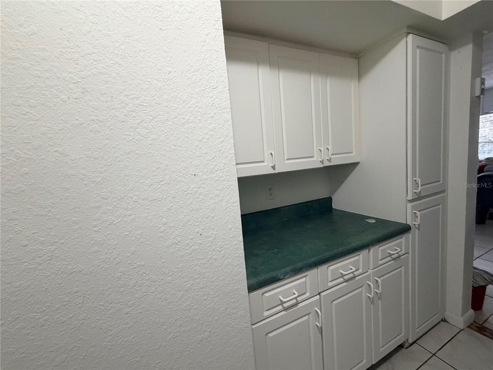 Image 4 of 17 For 738 Ridenhour Circle L